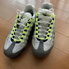 ナイキ　エアヴェイパーマックス95 ネオン