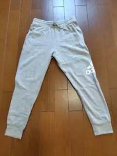 最終値下げ！adidas スウェットパンツ