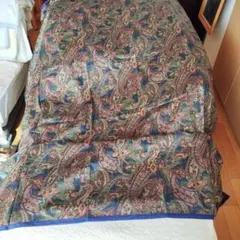 ペイズリー柄 大判　ソファーカバー等に使える　 青い縁取り 210センチ