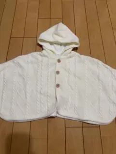 [美品]ミキハウス ベビーニットケープ　白 フード付き ポンチョ　アウター