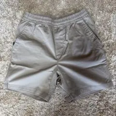 Nike SB ベージュショートパンツ　サイズS