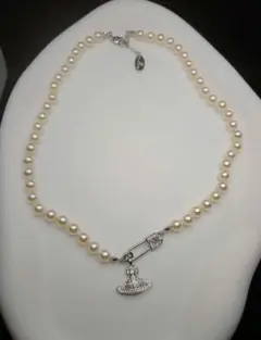 Item thumbnail for item b1672c03-1c2a-4a4a-9383-34c346526f4a