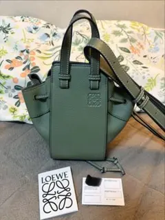 ロエベ ミニハンモックドローストリングバッグ アボカドグリーン
