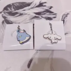 サンリオキャラクターズ　ダブルチャーム　シナモロール　タキシードサム　2個セット