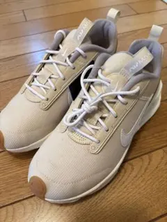 NIKE AIR MAX スニーカー ベージュ23.5cmのサムネイル
