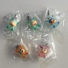 ひ*り様 クレヨンしんちゃん めじるしアクセサリー みんなでくまパジャマ