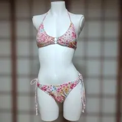 花柄セパレート水着 ビキニ　新品　日本サイズＬサイズ相当