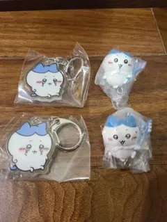 ちいかわ　つまんでつなげてますこっと+アクリルキーホルダー6　ハチワレ×2セット