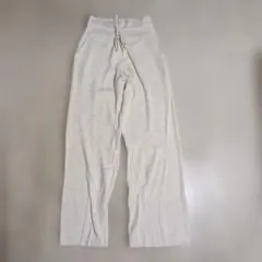 UNIQLO リブ編み　アイボリー　カジュアルパンツ Mサイズ