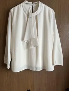 ボウタイ風 フォーマル 長袖ブラウス フロントリボン付き サイズＬＬ