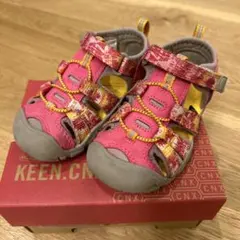 KEEN CNX ベビーサンダル ピンク