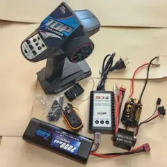 新品 メカ セット　リポバッテリー　充電器　プロポ　アンプ　サーボ　①　ラジコン 黒 新品 メカ セット リポバッテリー 充電器 プロポ アンプ サーボ