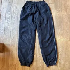 黒のサイドストライプロングパンツ 100cm~