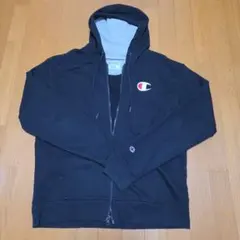 Champion　ジップアップパーカー