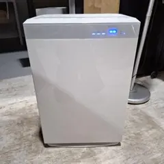 DAIKIN 加湿ストリーマ空気清浄機 MCK70YE9-W 2022年製 - メルカリ