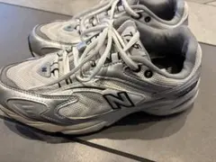 New Balance 725 シルバー ホワイト スニーカー