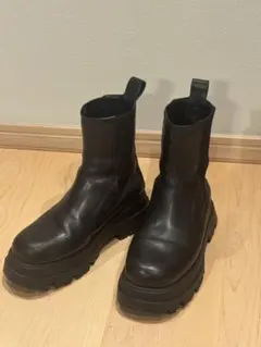 美品　アッシュ　サイドゴアブーツ　レザー　ブラック　トラックソール　厚底　24 2025年最新】ASH サイドゴアブーツの人気アイテム - メルカリ