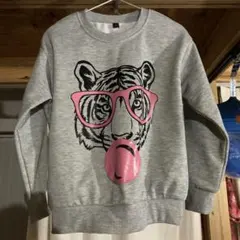 トラのプリント グレー トレーナー