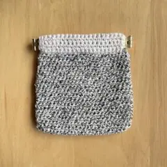 バネ口ポーチ　ミニポーチ　ハンドメイド　かぎ針編み　小物入れ