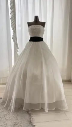 ウエディング ドレス 発表会