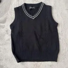 COMME CA ISM 黒 Vネック ベスト 110A