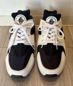 NIKE エアハラチ ブラック/ホワイト