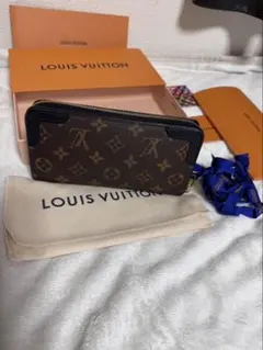 良品　正規品　ルイヴィトン　ジッピーウォレット　レティーロ　ブラック