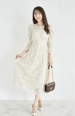 herlipto Monotone Floral Pleated Dress - メルカリ
