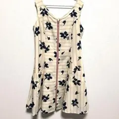 Supence Sala 花柄ストライプ ノースリーブ ワンピースのサムネイル