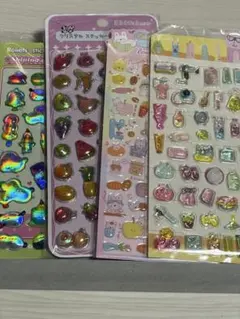 オーロラシールなどの4枚セット　動物　フルーツ　雑貨