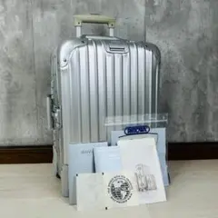 美品 リモワ トパーズ 20L キッズトローリー 機内持込み 2輪 TSAロック 美品 リモワ トパーズ 20L キッズトローリー 機内持込み 2輪 TSA