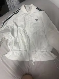adidasナイロンジャケット