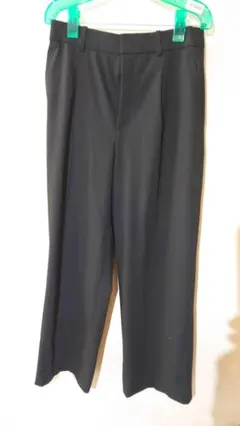 UNIQLO タックワイドパンツ L 473638 黒のサムネイル