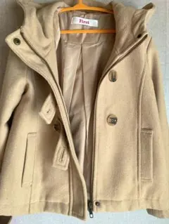 First ベージュ フード付きダッフルコート　Mサイズ(120〜130)