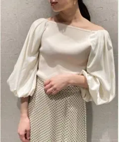 SNIDEL パフスリーブオフショルニットプルオーバー
