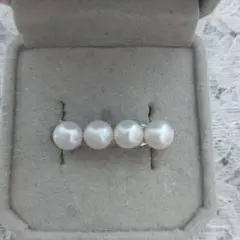 淡水真珠の4粒ブローチ　　淡水パール6ミリ　本真珠　ハンドメイド