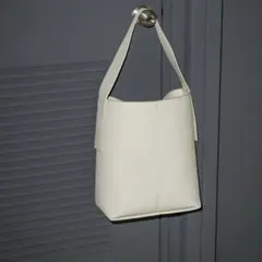 ADAM ET ROPE' 軽量シュリンクワンハンドルバッグ