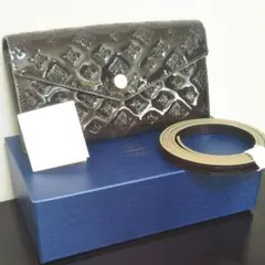 【russet 】ショルダーベルト付き長財布