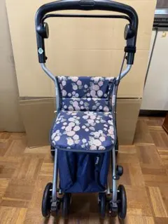 withoneシルバーカー 花柄 ネイビー 折りたたみ式 withoneシルバーカー 花柄 ネイビー 折りたたみ式 - メルカリ