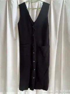 黒ニットノースリーブワンピース