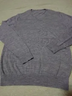 ユニクロ L グレー Vネック ウール100％ ビジネス向き ニットセーター