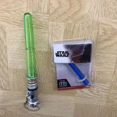 STAR WARS ライトセーバー型キーホルダー　2個セット