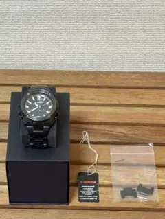 CASIO G-SHOCK GST-W130BD-1AJFのサムネイル