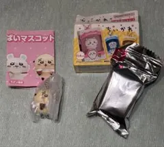 ちいかわ キーホルダー ラッコ 2種セットのサムネイル