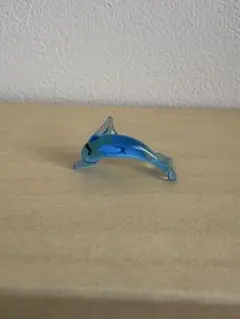 ガラス製 イルカ ミニチュア 置物（小）