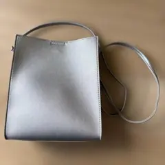 Honeysで購入したショルダーバッグ