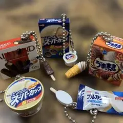 ガチャ　meijiアイスマスコットチャーム 　　　　全5種 コンプリート