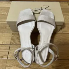 ♡LE TALONルタロン ストラップサンダル 5㎝ ベージュLsize♡のサムネイル