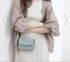 フラップチェーンミニショルダーバッグ サックスブルー