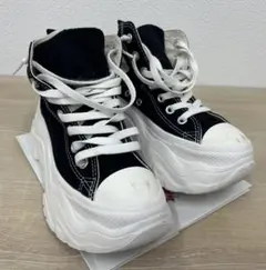 【コインランドリー洗濯済】CONVERSE ハイカットスニーカー 22.5㎝